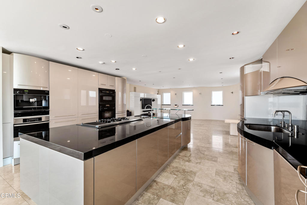 4015 Ocean Drive Property Photo 13