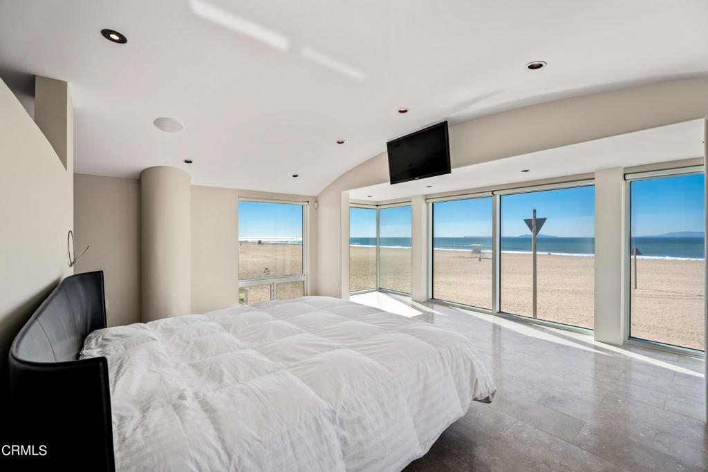 4015 Ocean Drive Property Photo 23
