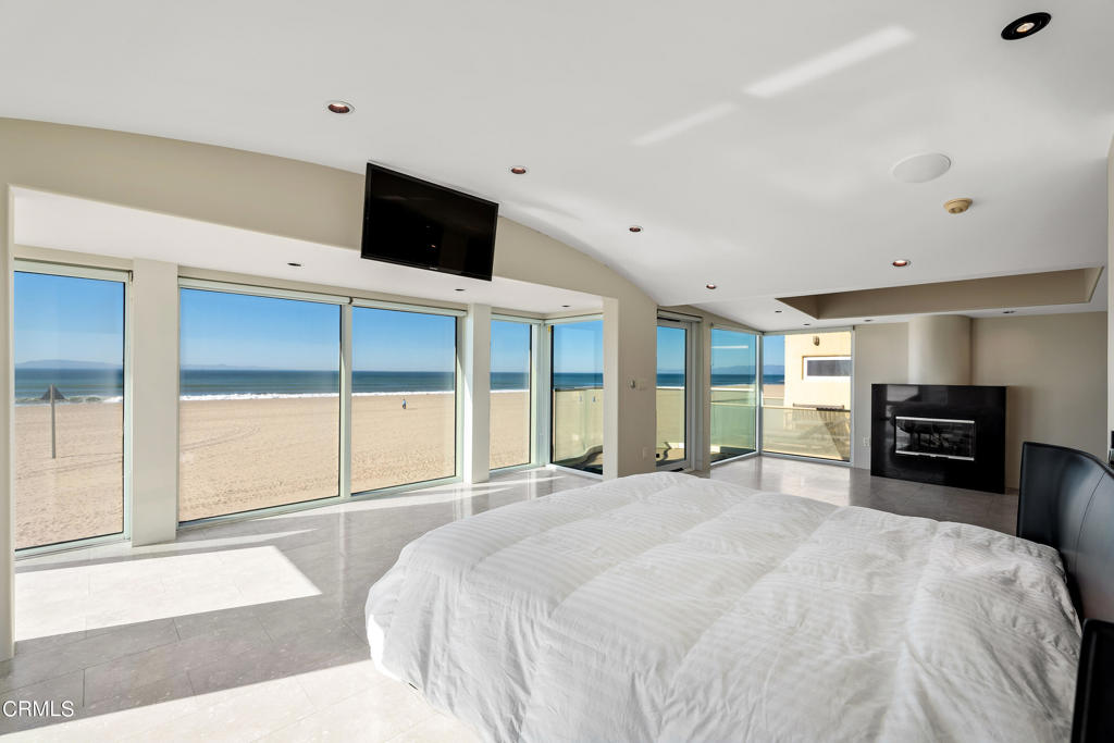 4015 Ocean Drive Property Photo 24