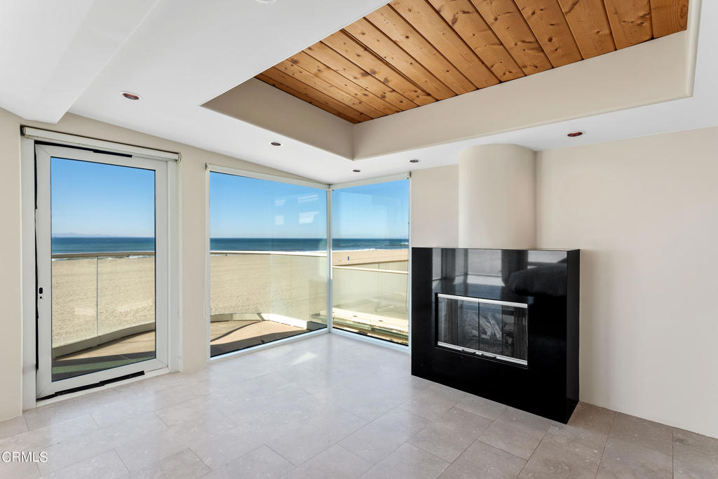 4015 Ocean Drive Property Photo 28