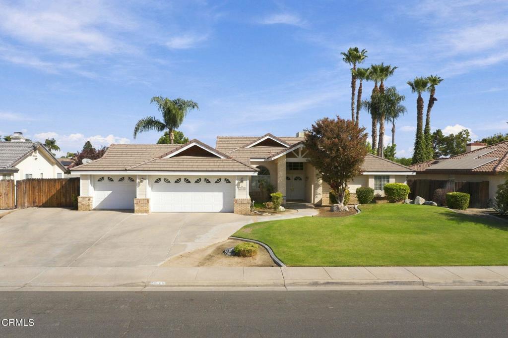 14608 Orchard Crest Avenue Property Photo 2