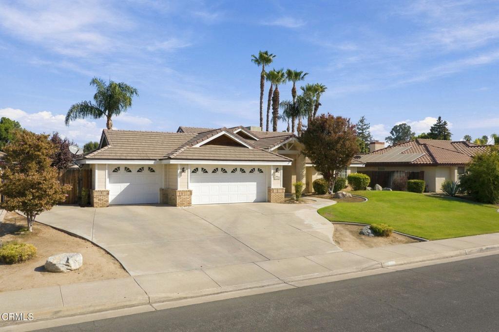 14608 Orchard Crest Avenue Property Photo 3