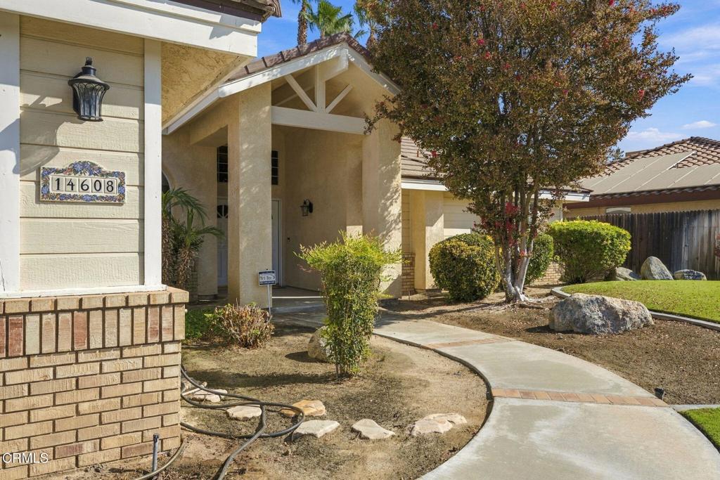 14608 Orchard Crest Avenue Property Photo 5