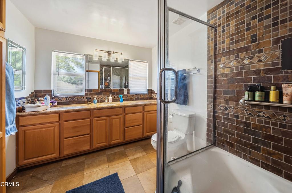2714 W Avenue M8 Property Photo 13