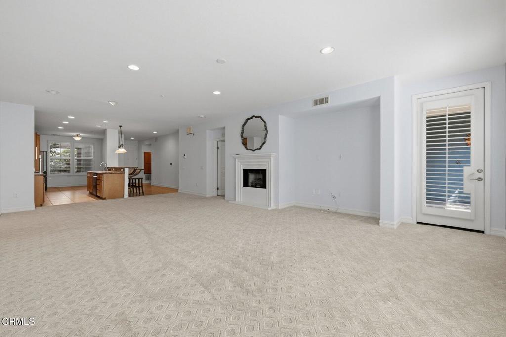 1423 Windshore Way Property Photo 9