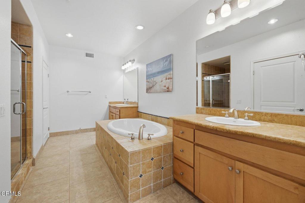 1423 Windshore Way Property Photo 19