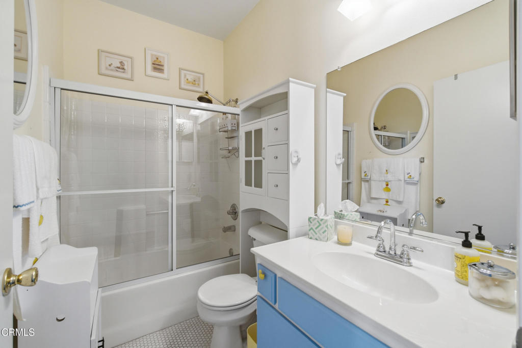 714 Seneca Street Property Photo 11