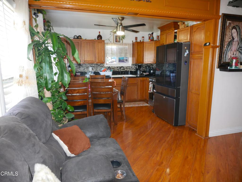 4912 Bradfield Place Property Photo 4