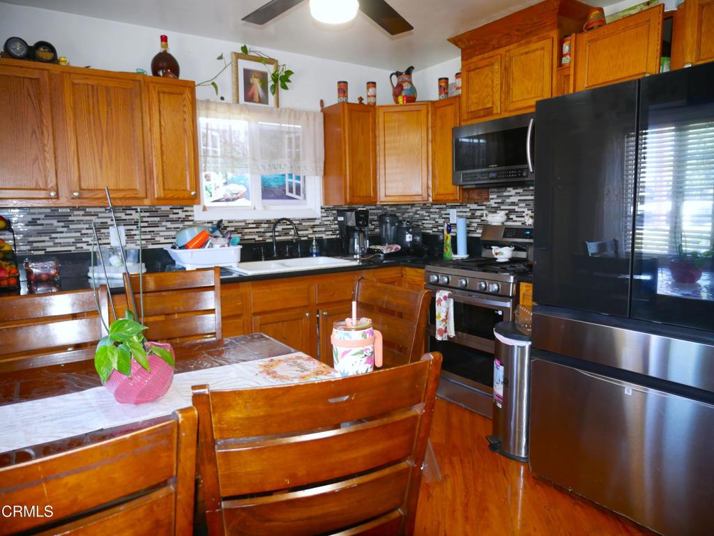 4912 Bradfield Place Property Photo 5