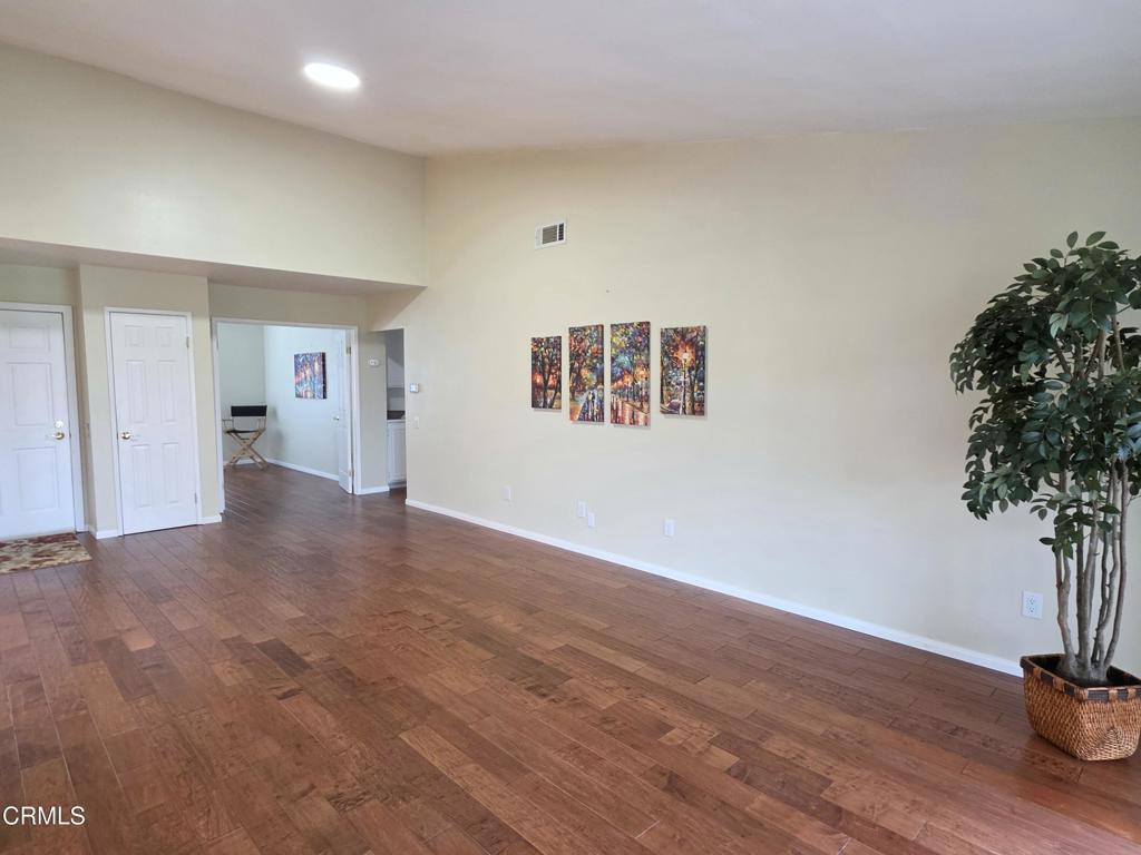 20193 Village 20 Property Photo 8