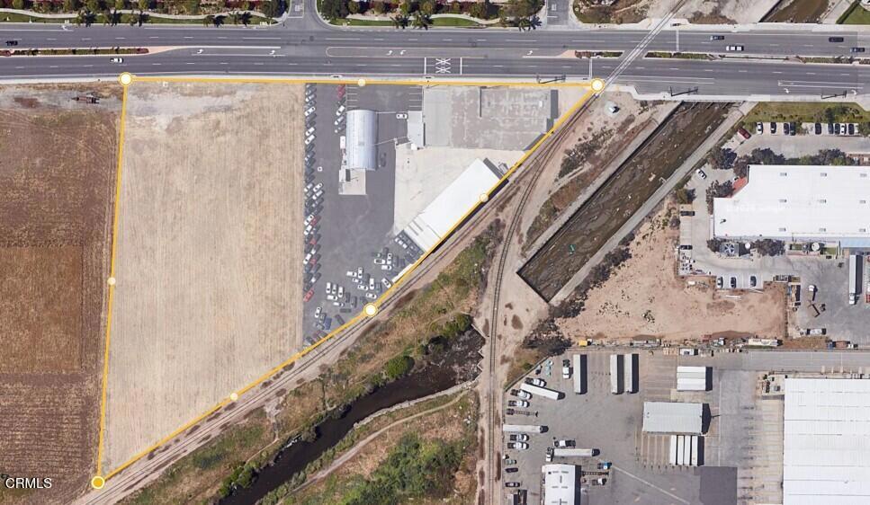 320 E Hueneme Road Property Photo 1