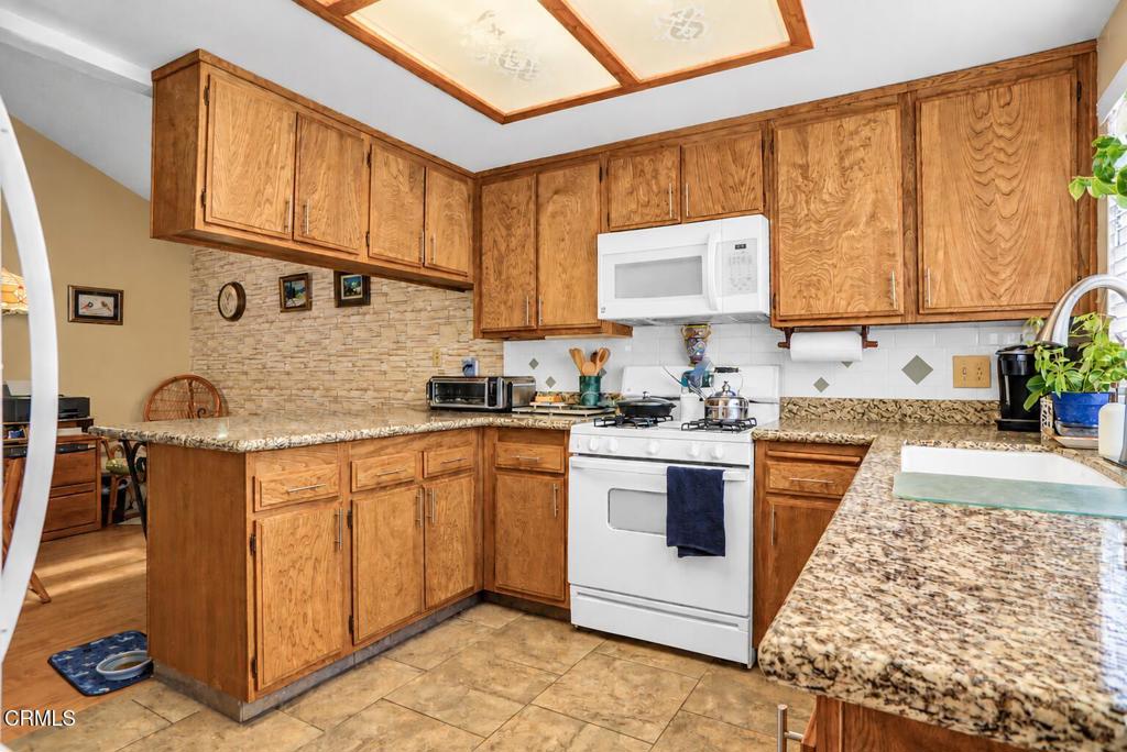 723 Nandina Place Property Photo 8