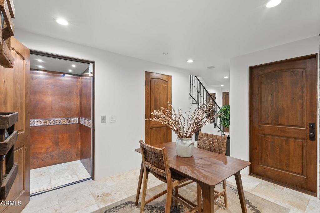 1177 Norwich Lane Property Photo 19