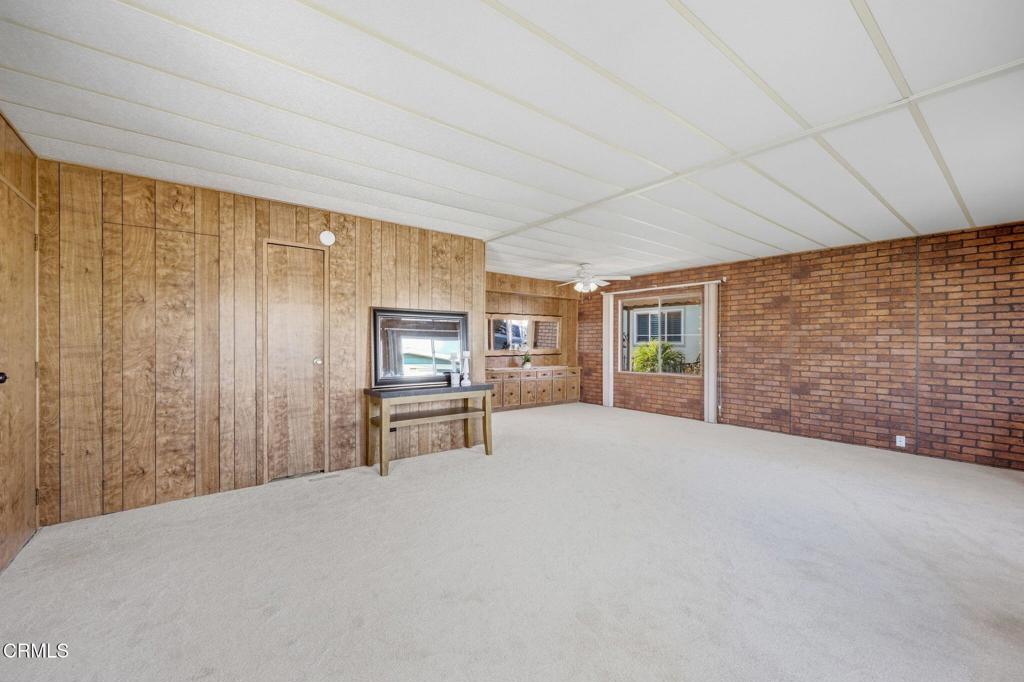 92 Poinsettia Gardens Drive Property Photo 10