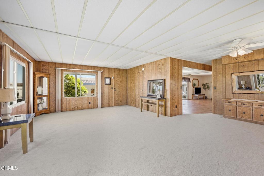 92 Poinsettia Gardens Drive Property Photo 11