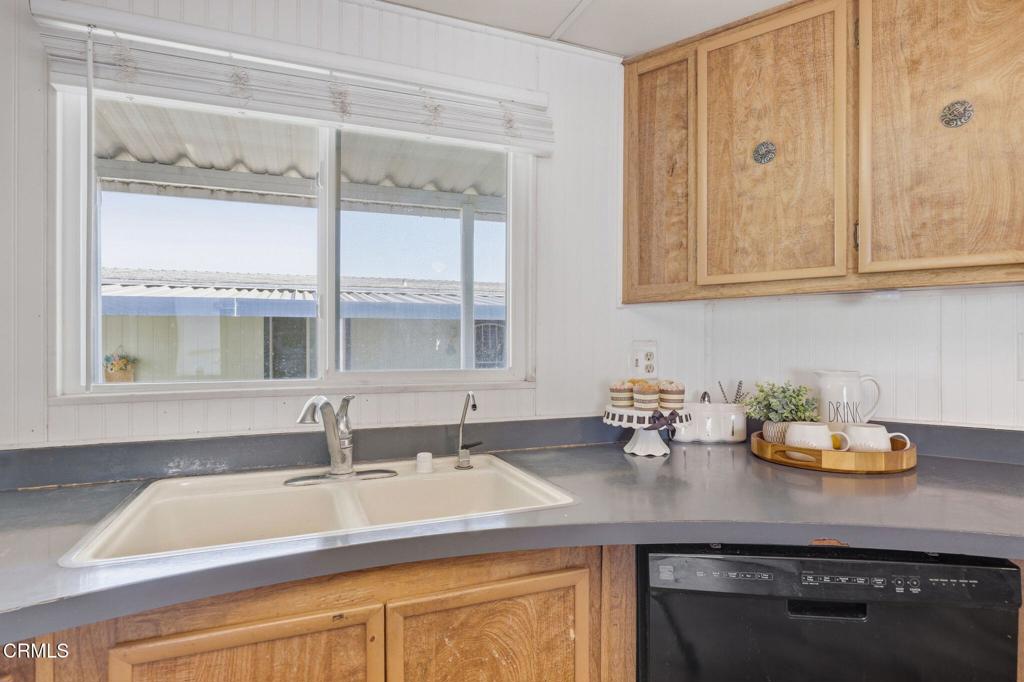 92 Poinsettia Gardens Drive Property Photo 19