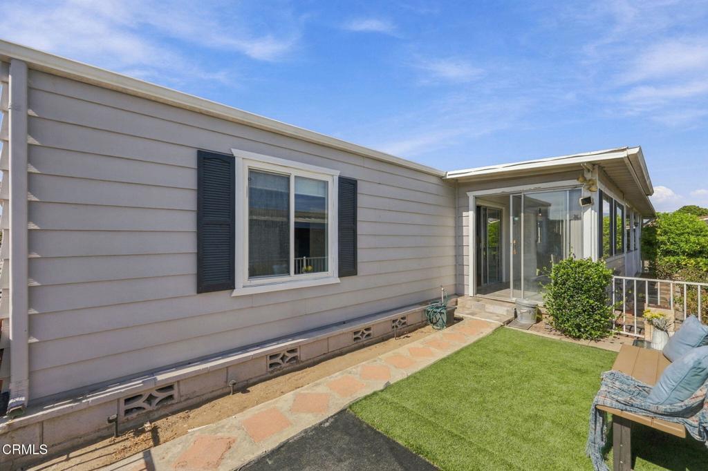 92 Poinsettia Gardens Drive Property Photo 39