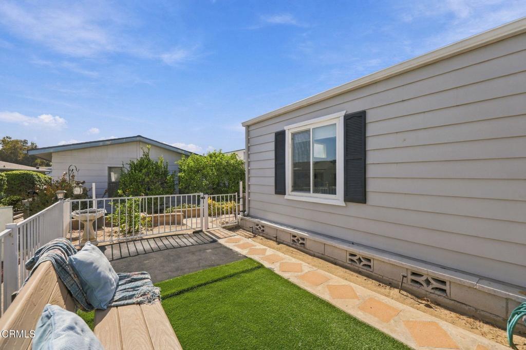 92 Poinsettia Gardens Drive Property Photo 40