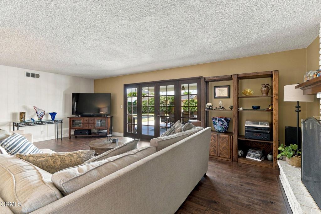 16351 Labrador Street Property Photo 11