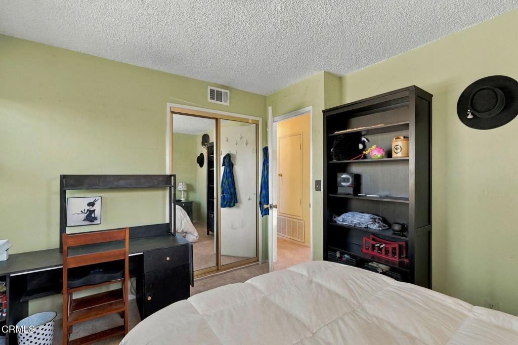 16351 Labrador Street Property Photo 22