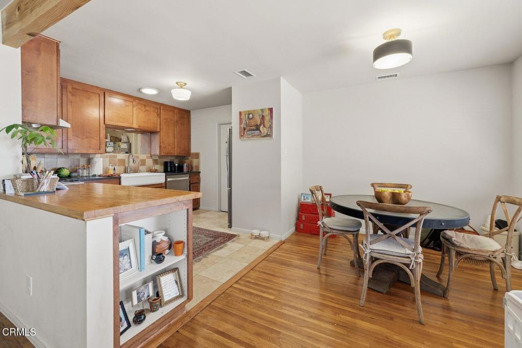 940 Devereux Drive Property Photo 9