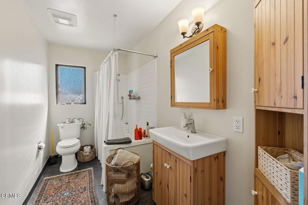 940 Devereux Drive Property Photo 22