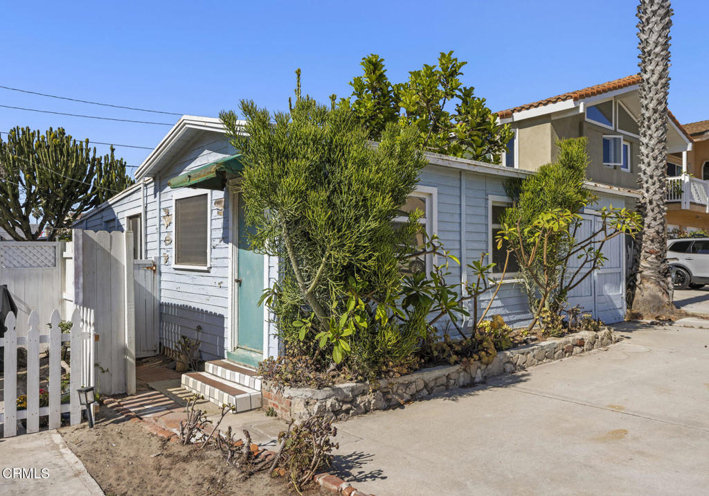 133 Eagle Rock Avenue Property Photo 2