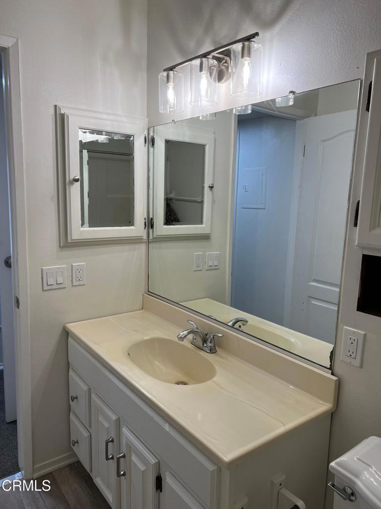 1300 Saratoga Avenue 1409 Property Photo 13
