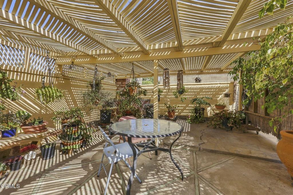 111 S Catalina Street Property Photo 35