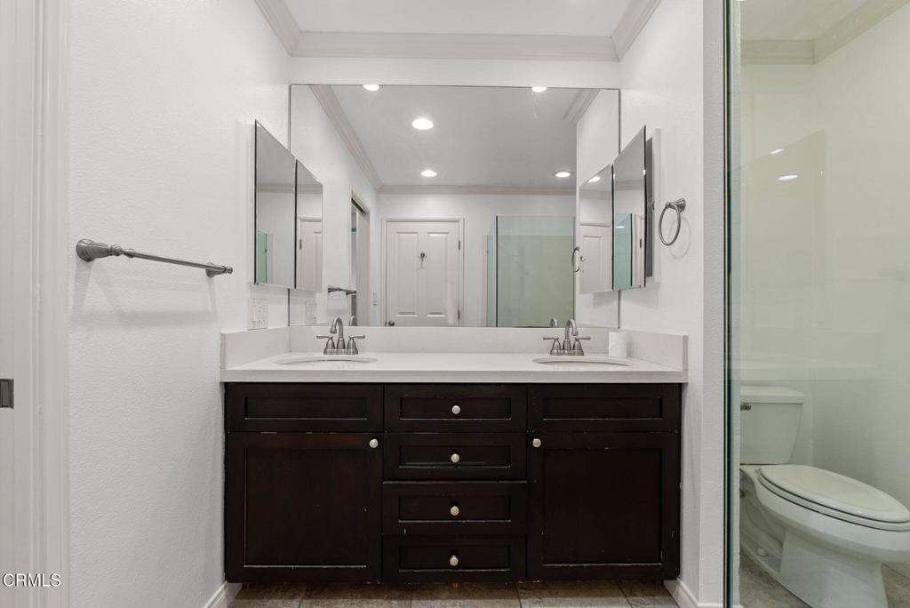 5325 Newcastle Avenue 126 Property Photo 14