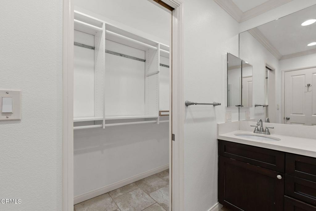 5325 Newcastle Avenue 126 Property Photo 15