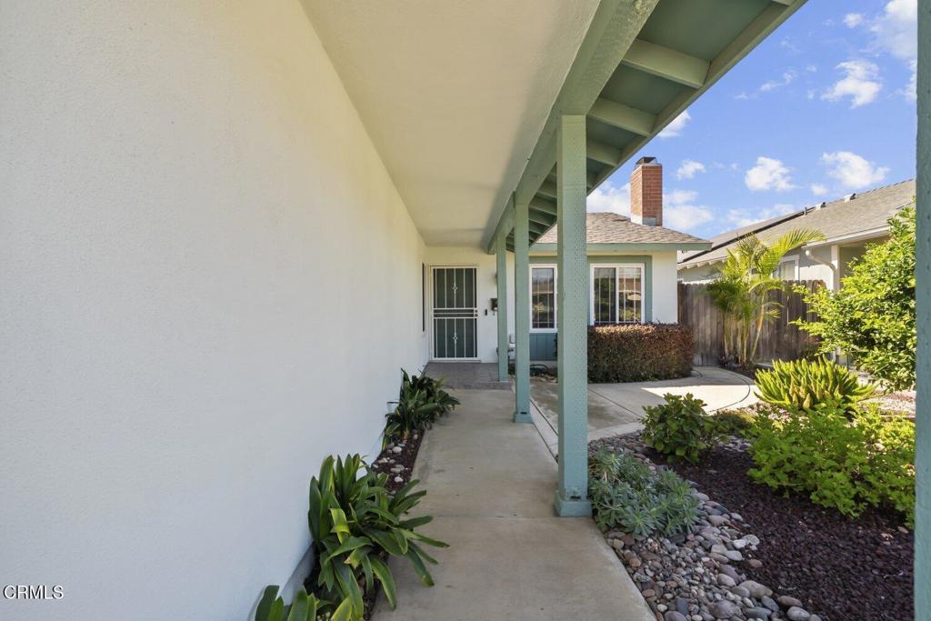 327 Otono Court Property Photo 2