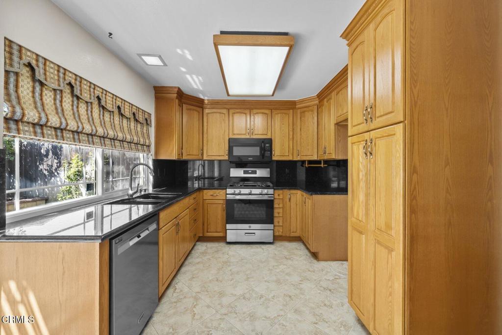 327 Otono Court Property Photo 11