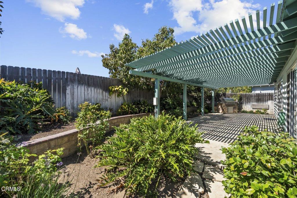 327 Otono Court Property Photo 37