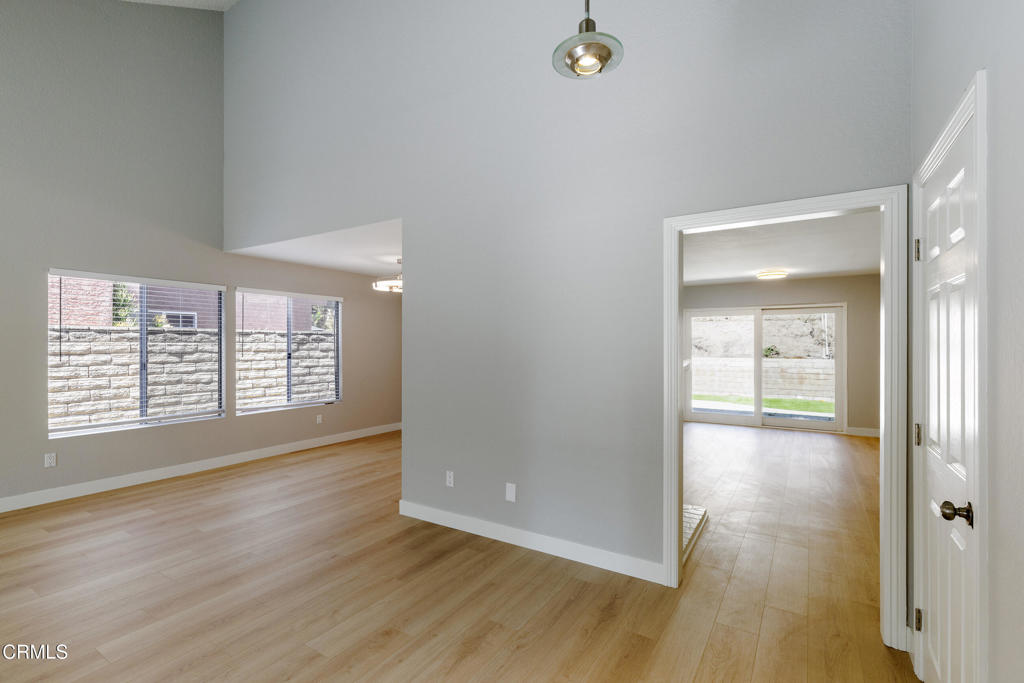 6131 Fremont Circle Property Photo 2