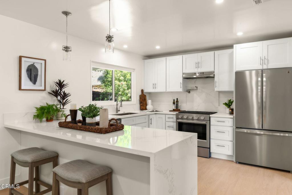 585 Wendy Property Photo 3