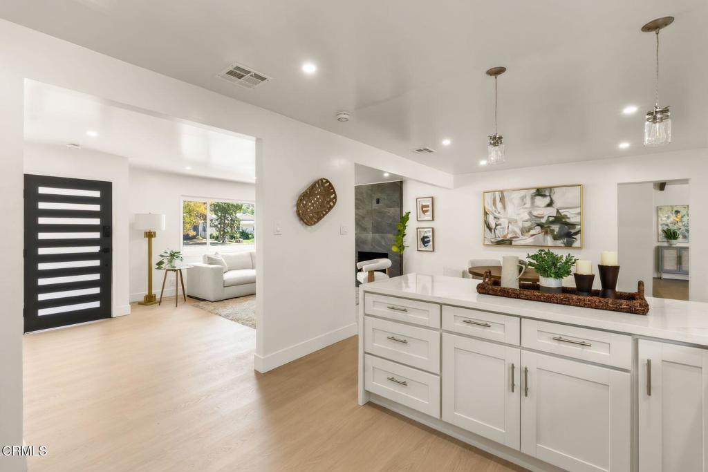 585 Wendy Property Photo 17