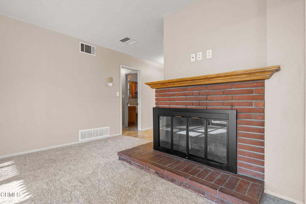 43735 Gadsden Avenue Property Photo 13