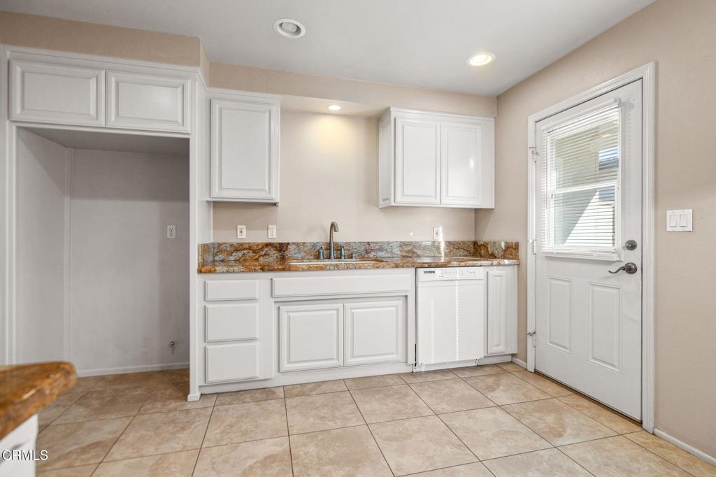 43735 Gadsden Avenue Property Photo 17