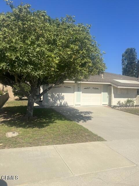 5177 Creekside Road Property Photo 2