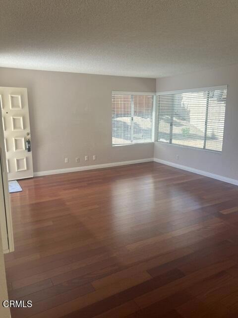 5177 Creekside Road Property Photo 6