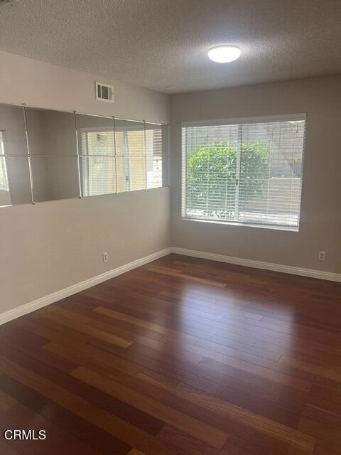 5177 Creekside Road Property Photo 11