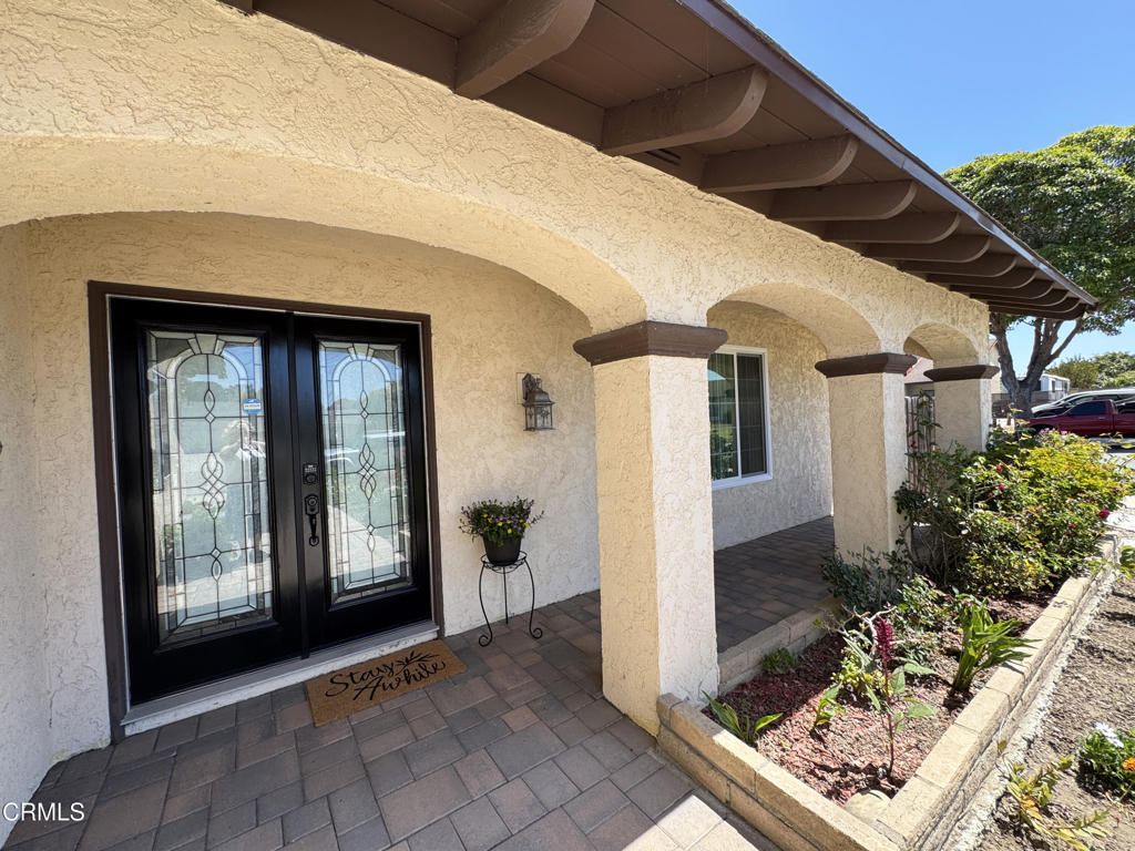 2401 El Portal Way Property Photo 2