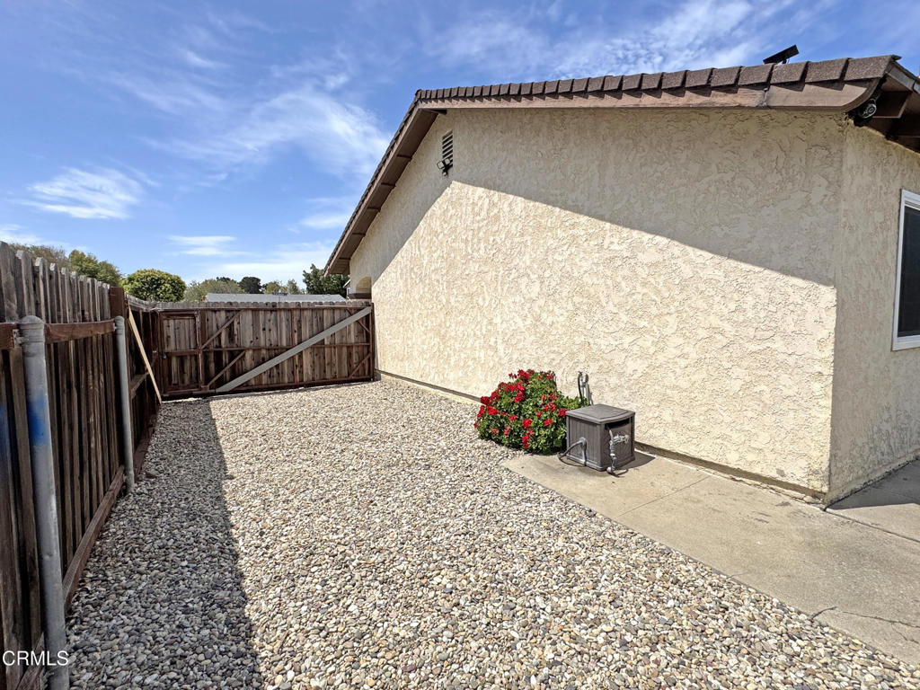 2401 El Portal Way Property Photo 46