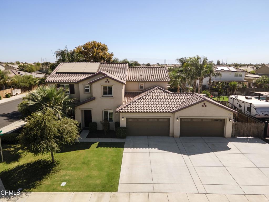 15605 Calabria Court Property Photo 1
