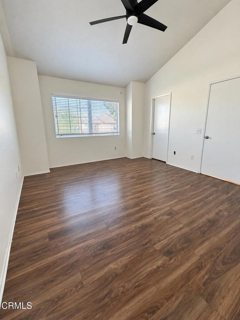 5156 Columbus Place Property Photo 4