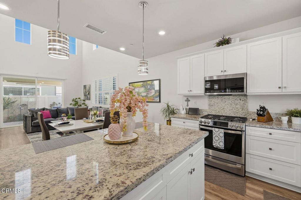 2130 Harvest Loop Property Photo 4