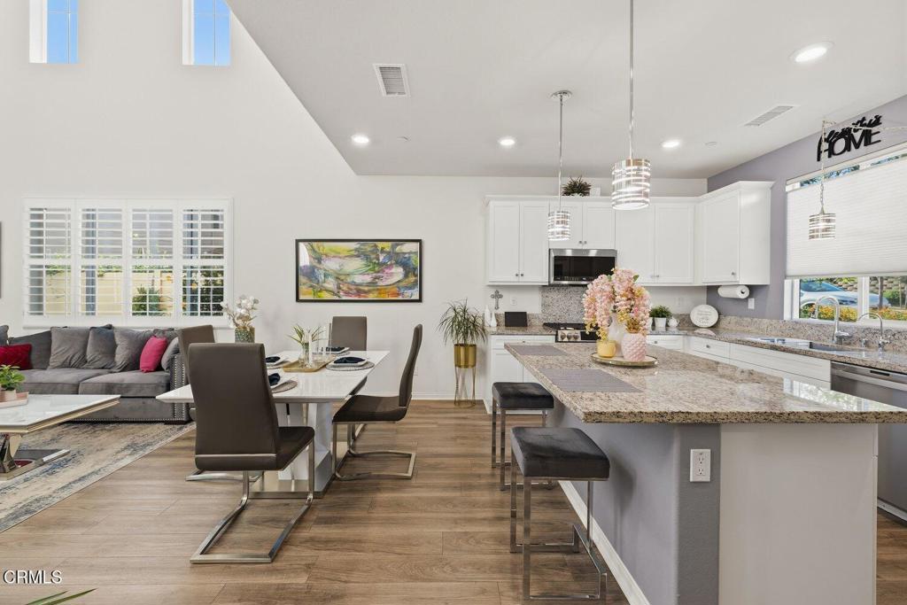 2130 Harvest Loop Property Photo 6