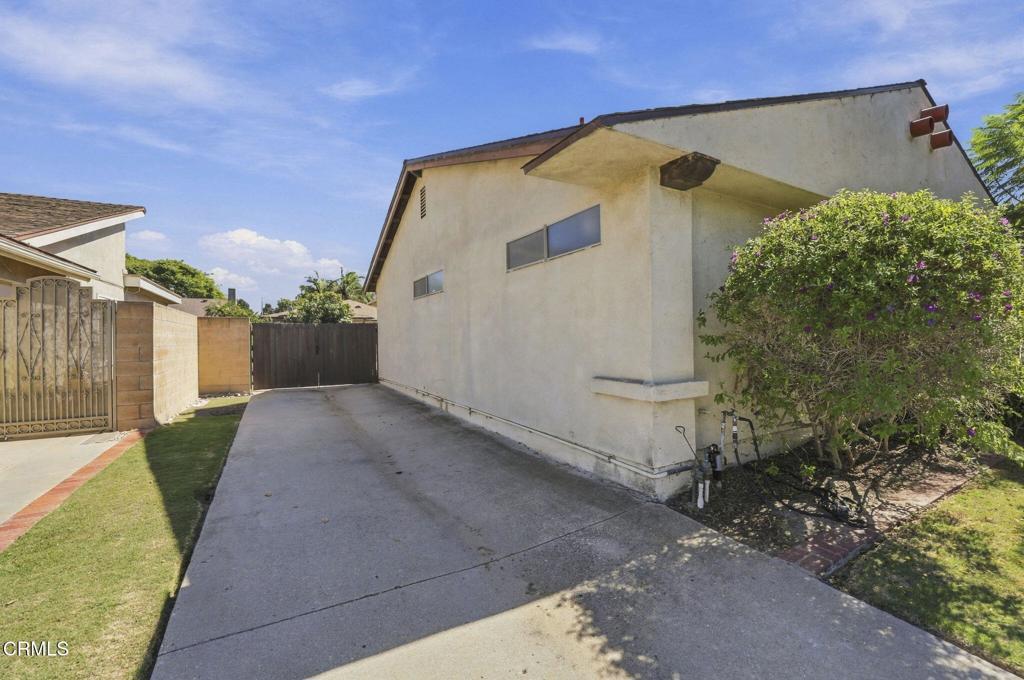 2110 Pamela Street Property Photo 3