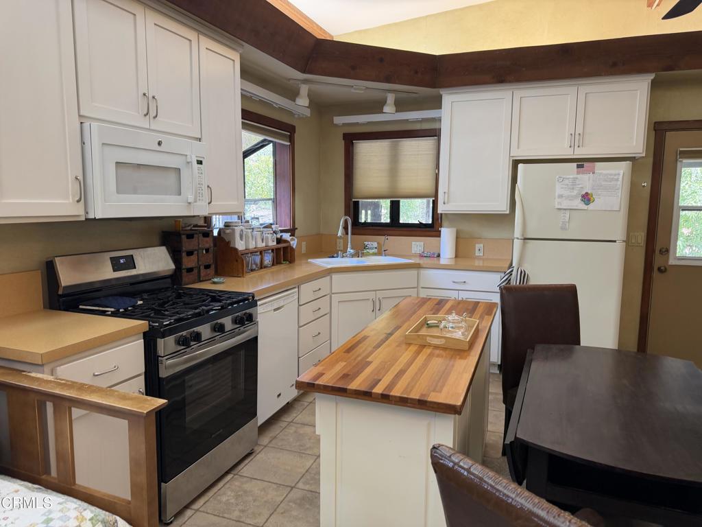1360 Say Road 1/2 Property Photo 7